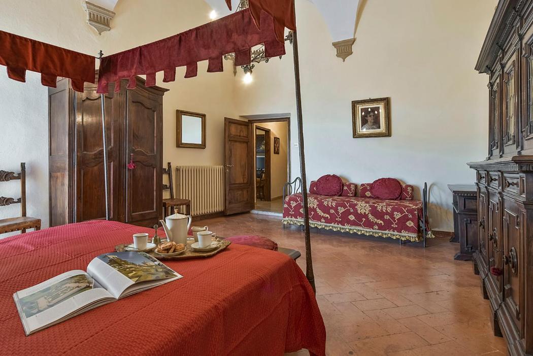 Medieval Palazzo Becci Сан Джиминяно Екстериор снимка